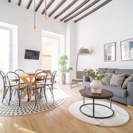 Sanders Lavender - Delightful Two-Bedroom Apartment Downtown Malaga Zewnętrze zdjęcie