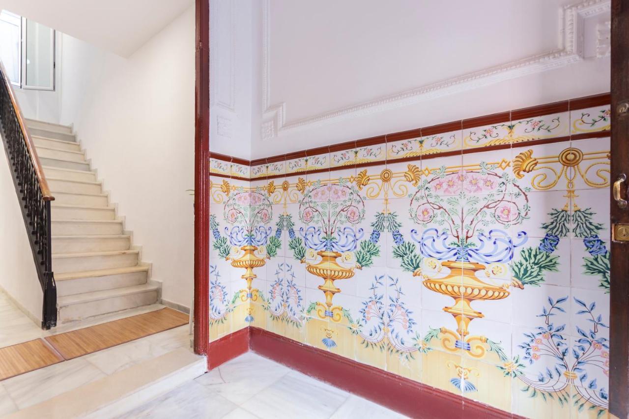 Sanders Lavender - Delightful Two-Bedroom Apartment Downtown Malaga Zewnętrze zdjęcie