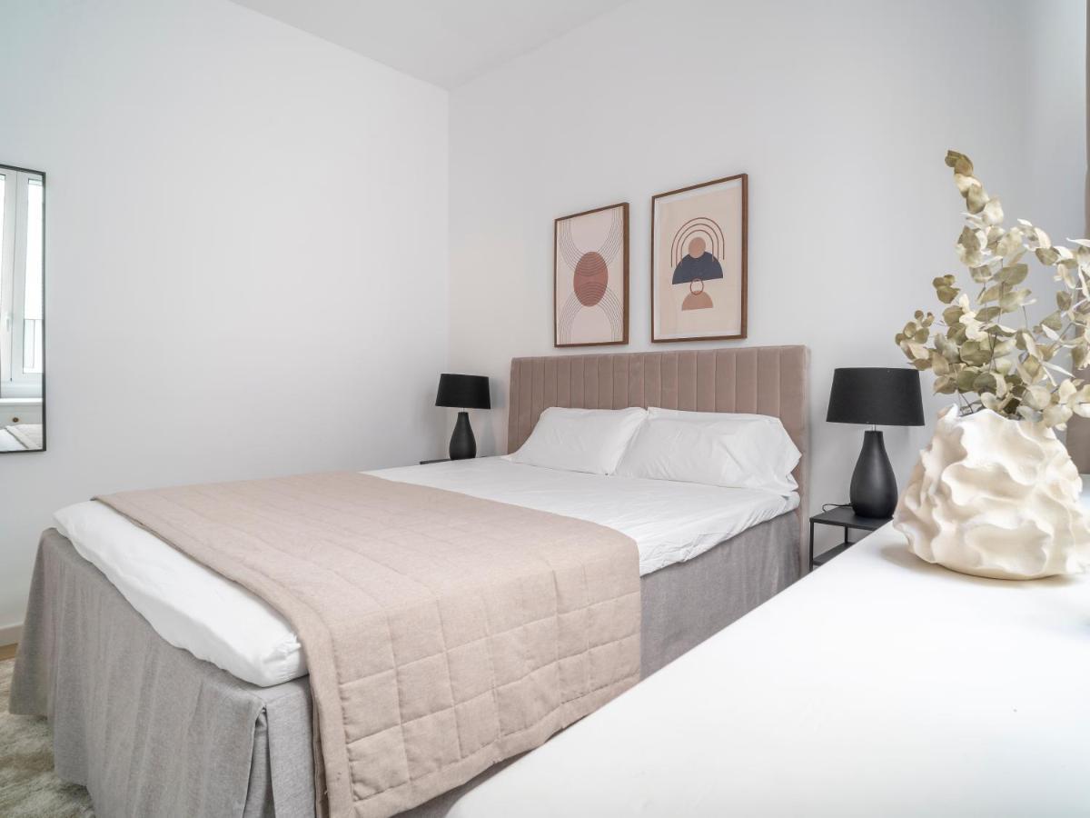 Sanders Lavender - Delightful Two-Bedroom Apartment Downtown Malaga Zewnętrze zdjęcie